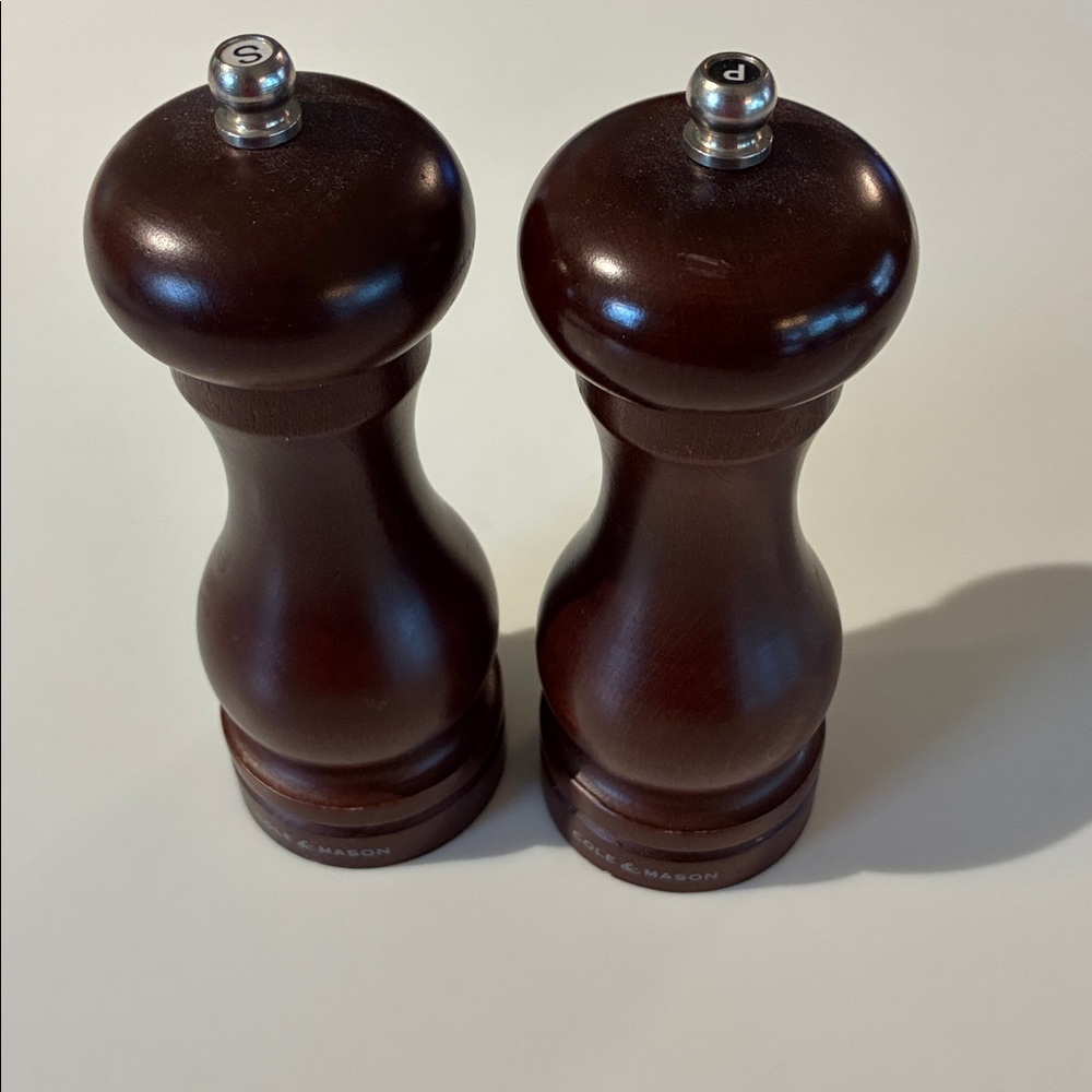 COLE & MASON Wood Salt and Pepper Grinder Set England EUC